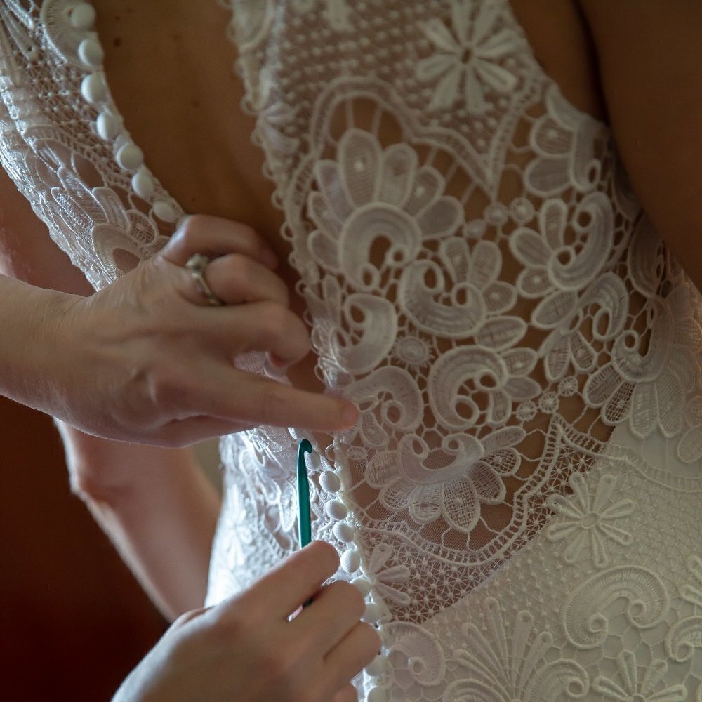 Maggie Sottero Ivory Lace Halter Trumpet Gown - Picture 3 of 13